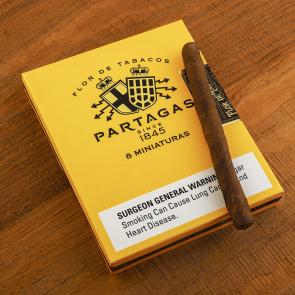 Partagas Miniature Pack of 8 Cigars [CL0119]-R-www.cigarplace.biz-22